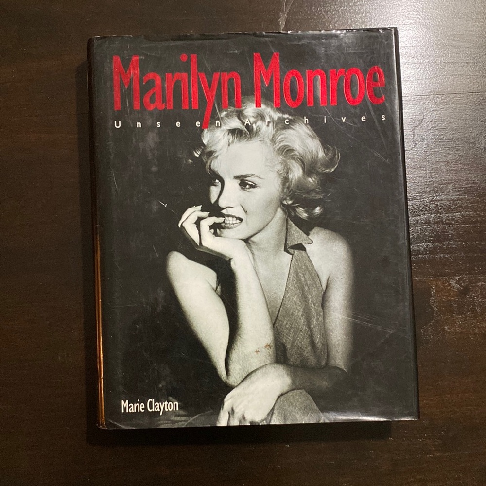 Marilyn Monroe unseen archives Table book